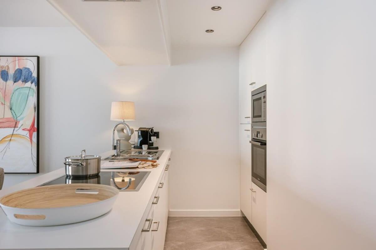 Huswell - High End Apartment Nearby The Beach In Knokke With Parking Eksteriør billede