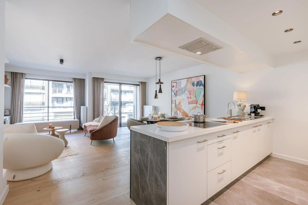 Huswell - High End Apartment Nearby The Beach In Knokke With Parking Eksteriør billede