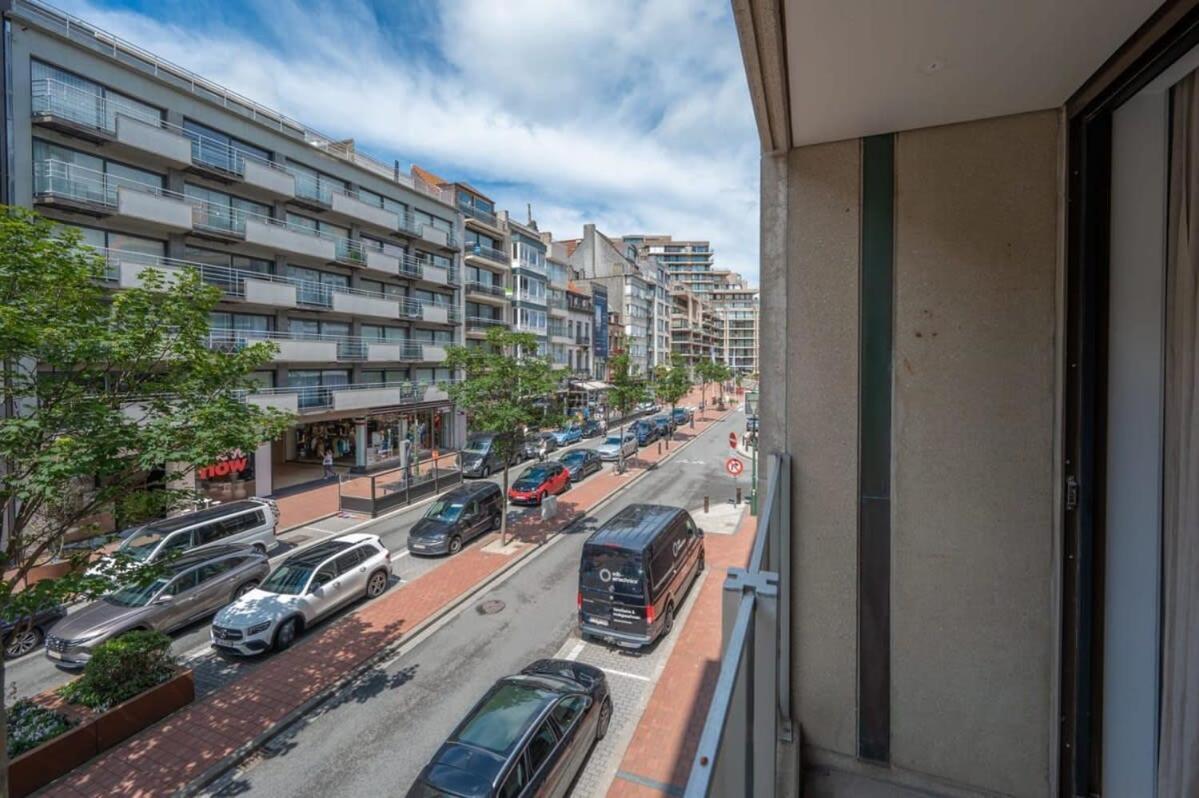 Huswell - High End Apartment Nearby The Beach In Knokke With Parking Eksteriør billede