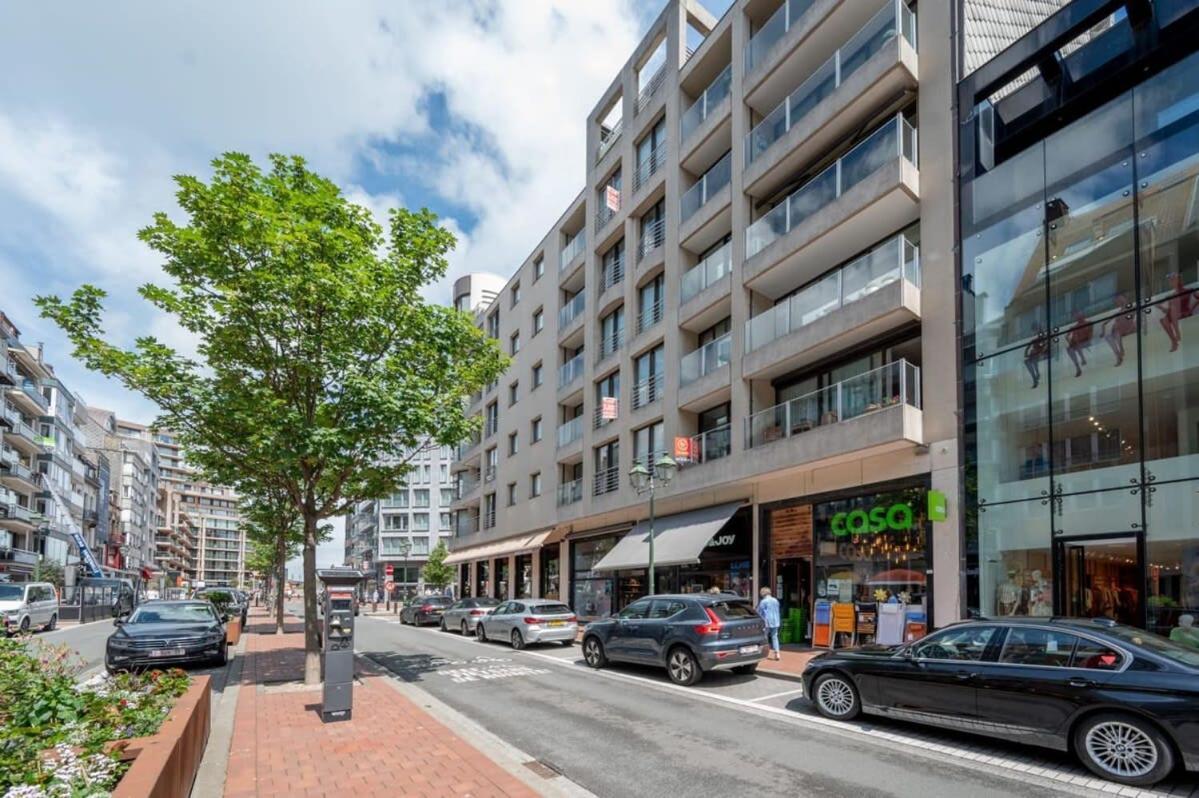 Huswell - High End Apartment Nearby The Beach In Knokke With Parking Eksteriør billede